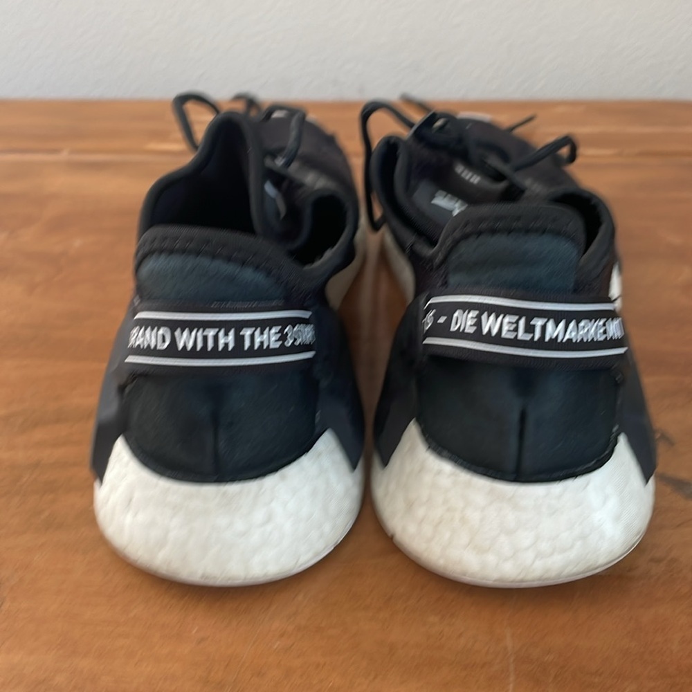 Adidas NMD R1 V2 Shoes Size 10 - Picture 14 of 14